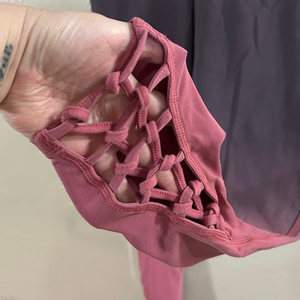 PINK Victoria's Secret Purple and Pink Ombré Leggings - Picture 4 of 5